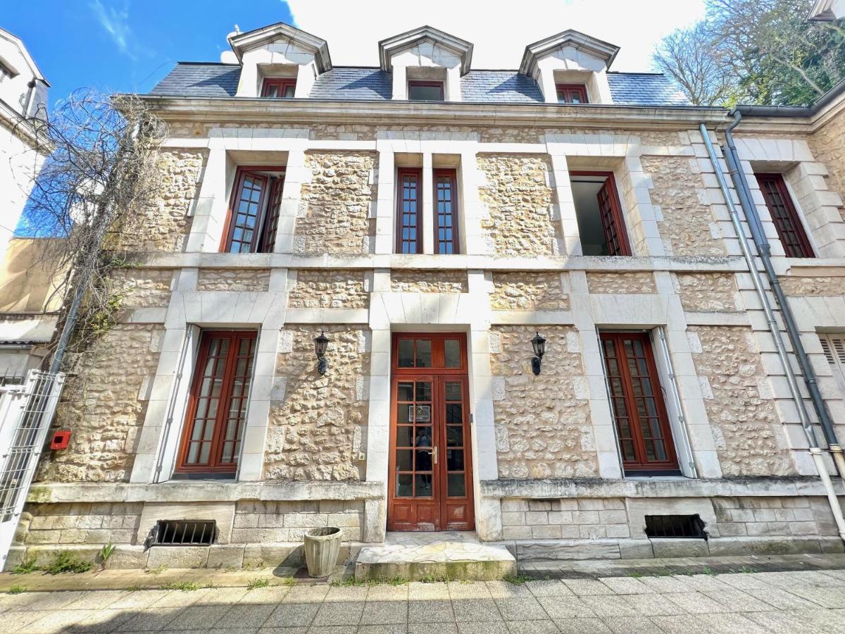 Le Blossac, A 300M Du Centre Ville - Wifi بواتييه المظهر الخارجي الصورة